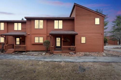 Twister 68I - Mountain Retreat with Stunning Views