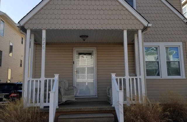 Two bedroom cottage near Morey's Pier & Wildwood Boardwalk