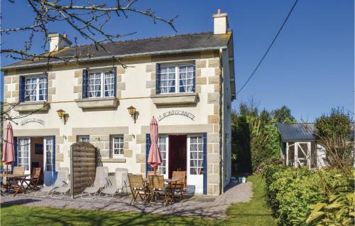 Two-Bedroom Holiday Home In Saint Cast Le Guildo