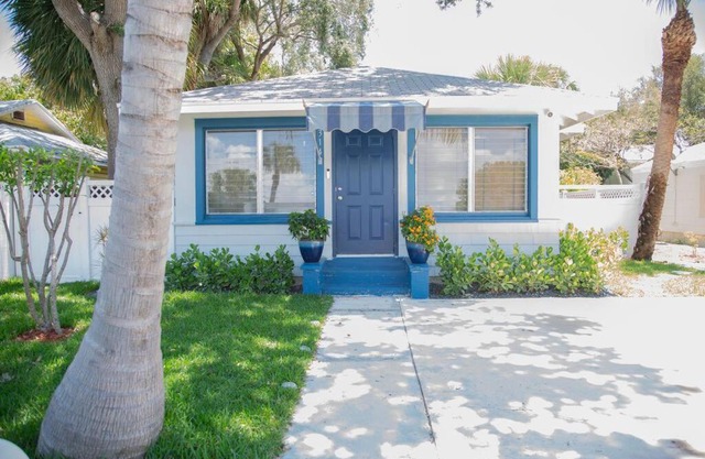 Two bedroom ranch with private deck close to beach