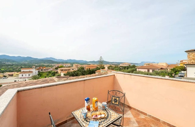 Two room flat with stunning terrace near Budoni