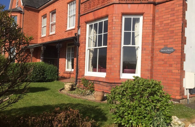 Ty sinamon a Large Self Catering Victorian Town House