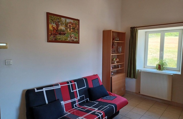Type F2 apartment in a quiet country setting
