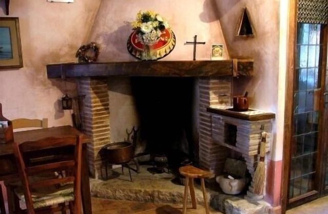 Typical home country quaint with antique furniture