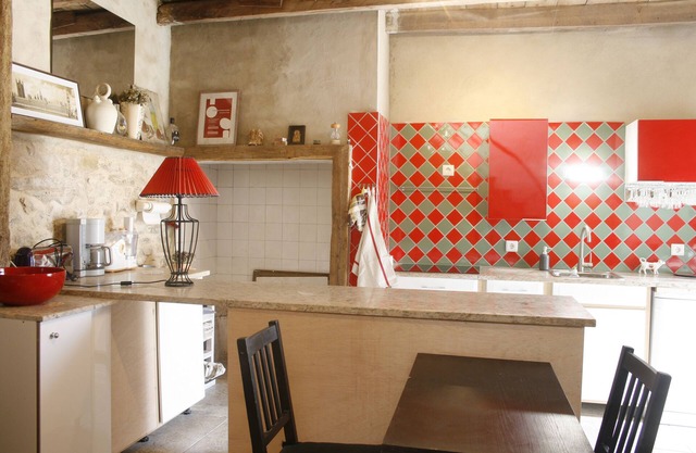 Typical Portuguese house between sea and mountains, ideal for hikers and surfers