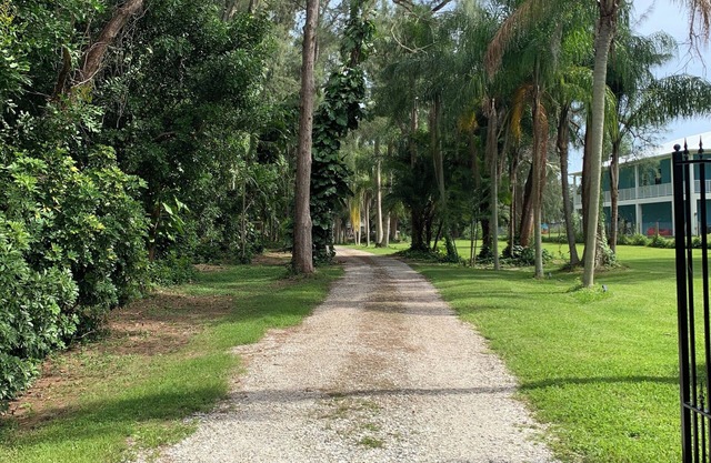 Ultimate Florida Vacation: Fishing, kayaking, swimming, …peace