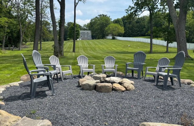Ultimate Lakeside Getaway on 5 Acres - Private Dock, Kayaks, Fire Pit - Sleeps 9