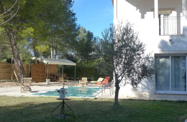 Under the pergola - Lambesc