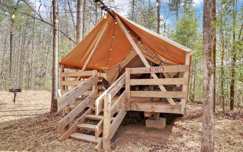 Unforgettable Georgia Glamping: Safari Tent Retreat in Suches