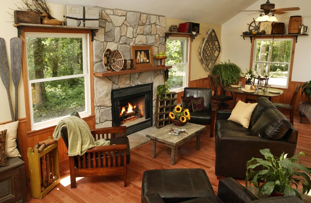 Unique and Close to Downtown - Lake Lucerne Resort & Ranch Tom Sawyer