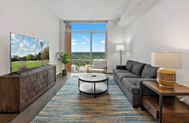 Unique Collection | Luxury | Tysons | Rooftop Pool