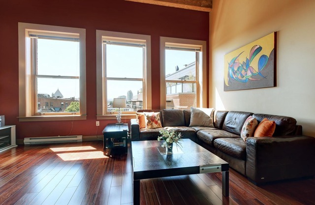 Unique style 2 bedroom 2 bath condo in Old Town Victoria