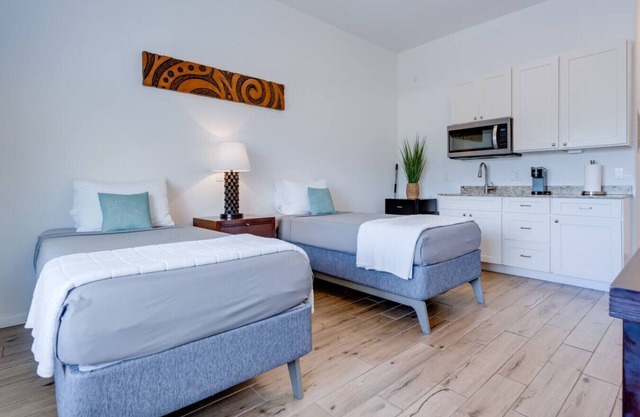 Unit 7 Maui Ohana Modern Studio