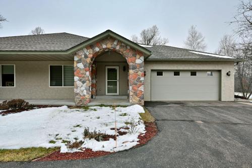 Unit 701 5 bd 3 ba condo