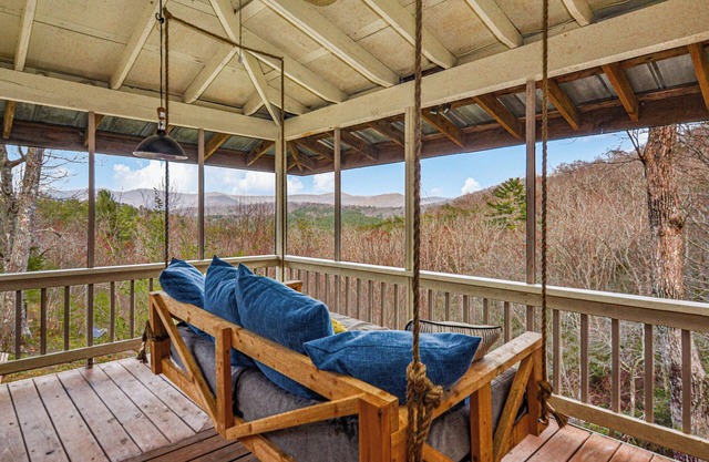 Unplug & Unwind w/Mountain Views! Pet Friendly, Close to Orchards, Firepit!