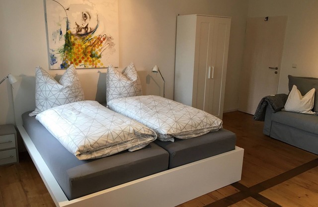 "Unterm Blauregen" - 1-Raum-Ferienwohnung im alten Ortskern