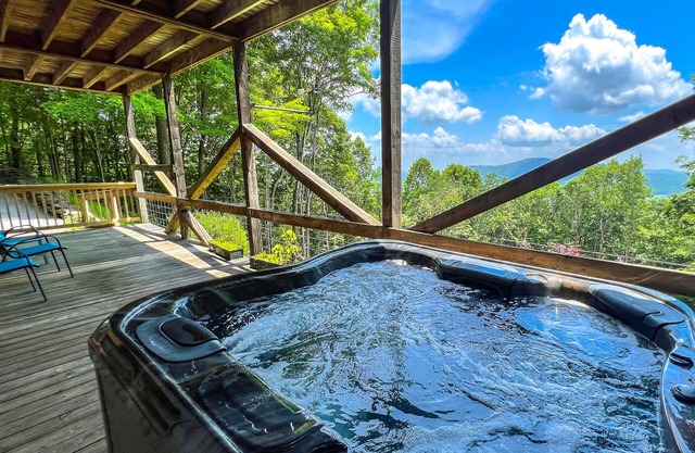 Unwind in Style - Fire Pit, Fireplace & Mtn Views This Fall @ El Cabitan