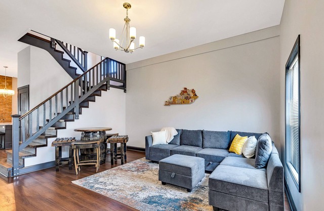 Updated 3 Bedroom Centrally Located Near Downtown