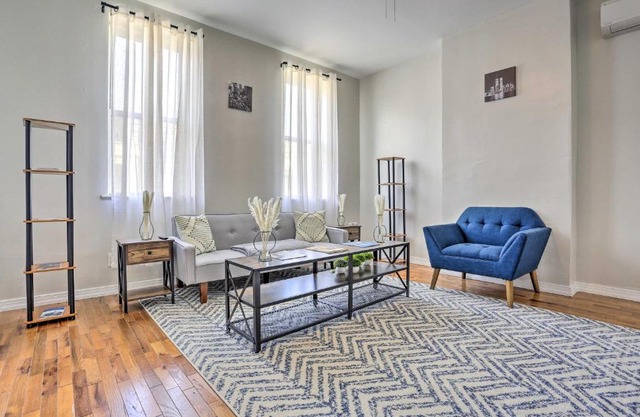 Updated Bayonne Townhome about 11 Mi to NYC!