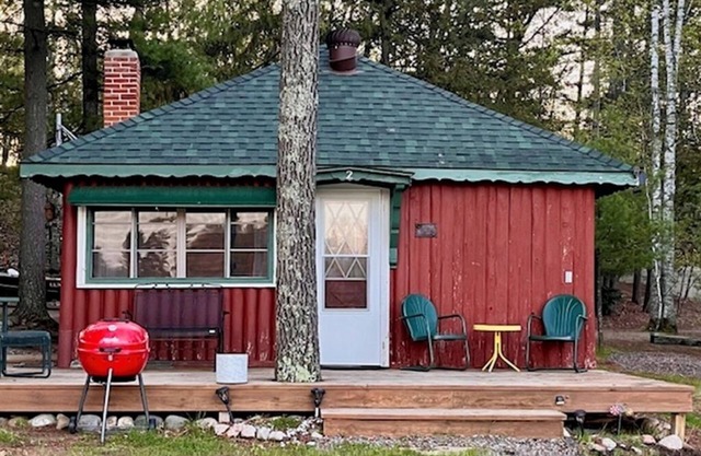 Updated fishing cabin, nature, white deer, peacefulness - a very special place.n