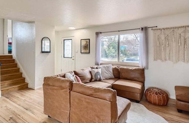 Updated Green Mountain Home with Fenced Yard