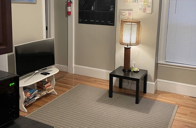 Updated stylish 1 BR in West End