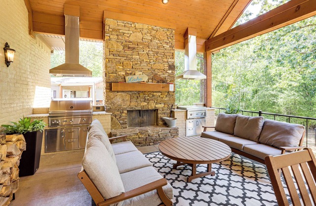 Upscale Gem w/2 Boat Slips on Greers Ferry Lake