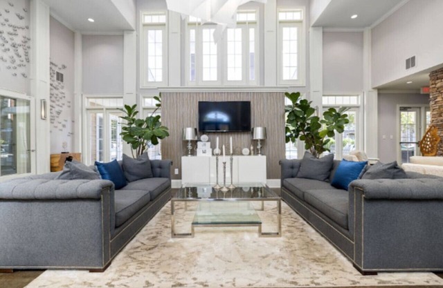 Upscale King 3 Bed Suite—Mins to Downtown Raleigh!