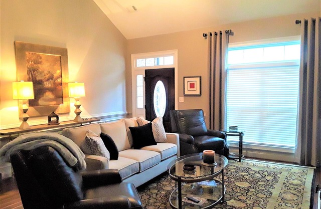 Upscale Masters Rental Gated Community 3.2 miles