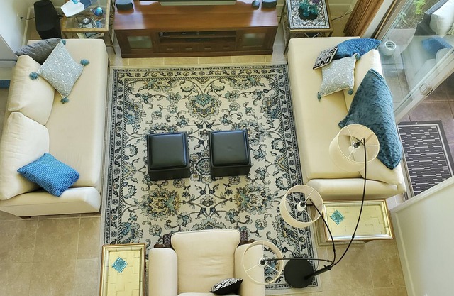 Upscale Retreat in Paradise a "Stones Throw" from the Pools & Spas
