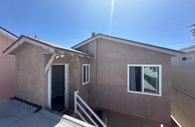 Upstairs Beach Bungalow | Block to Beach