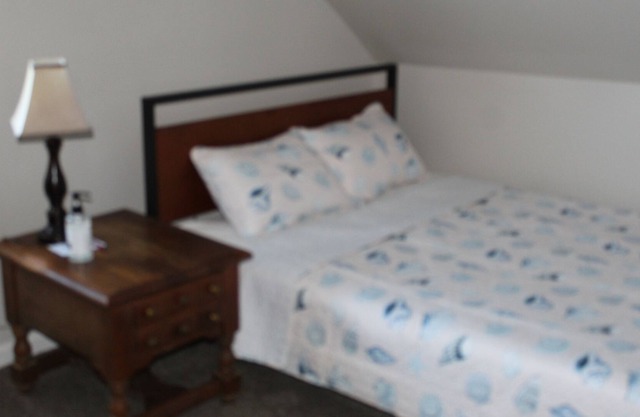 Upstairs Bedroom in private house, shared bathroom