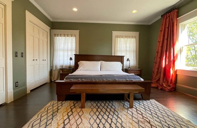 Upstairs in Ansley Park