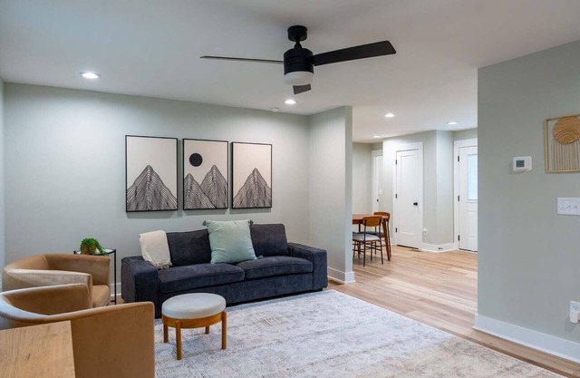 Urban Oasis w/King Bed – 3 BR Near Duke & DT
