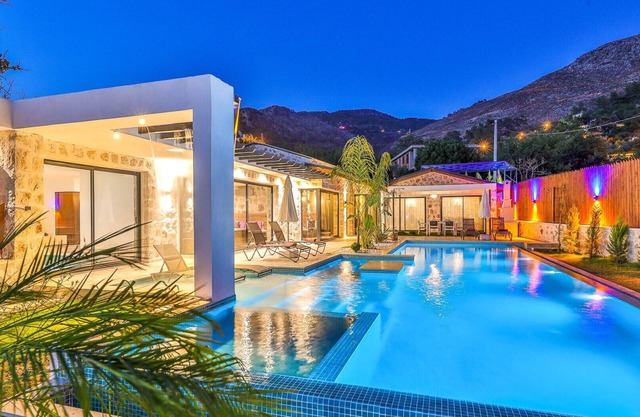 Uzumlu Village 3 Bedroom Villa - 2988