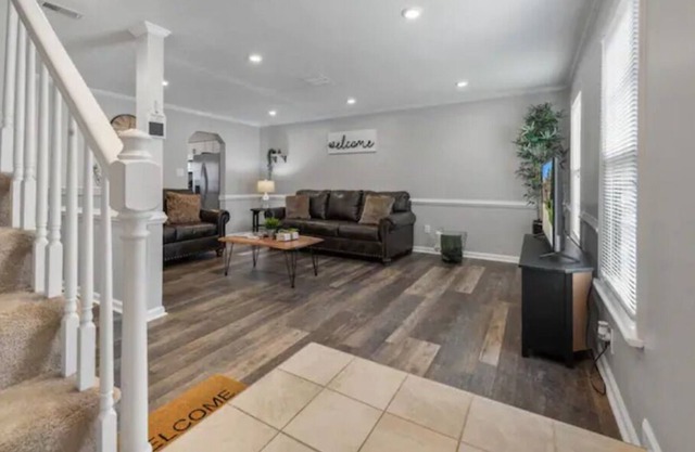 VA BEACH TOWNHOME! NEAR TOWNCENTER!