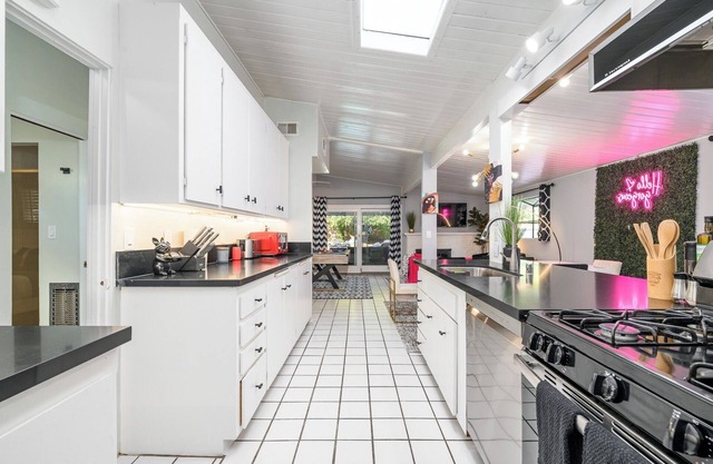 Vacation 4BR Oasis Near Disney Pool and Arcade