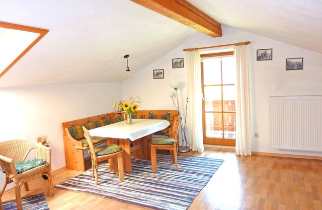 Vacation apartment II combined living room/bedroom and south-facing balcony, 33 sqm