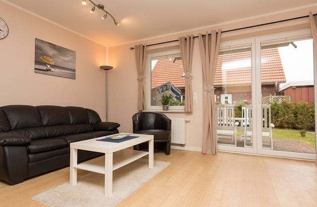 Vacation apartment "kleiner Fiete" on Amrum, 100m to the beach,
