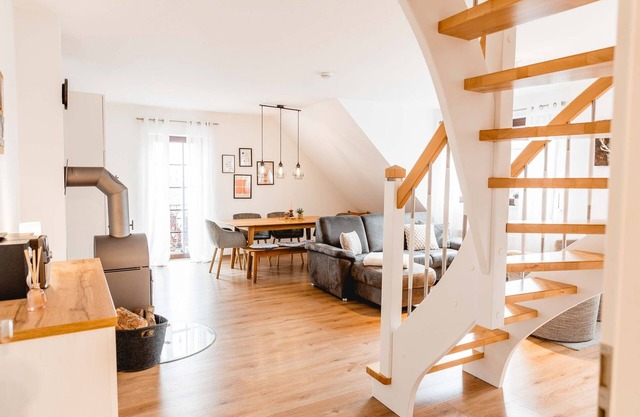 Vacation apartment/apartment for 6 guests with 80m² in Grasberg (96331)