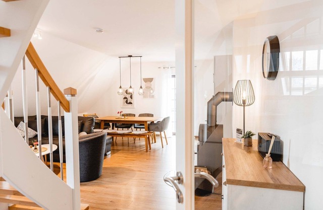 Vacation apartment/apartment for 6 guests with 80m² in Grasberg (96332)