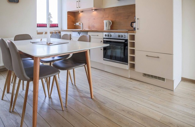Vacation apartment/apartment for 5 guests with 63m² in Fehmarn (51625)