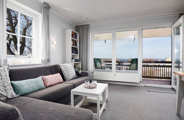 Vacation apartment/apartment for 4 guests with 43m² in Laboe (294448)