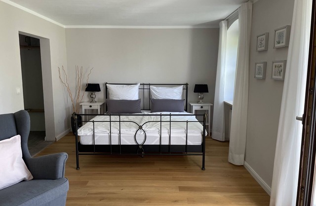 Vacation apartment Schambachtal in the historic schoolhouse,