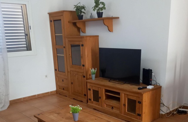 Vacation Home "Casa La Oliva Volcanoes View" with Private Terrace & Wi-Fi