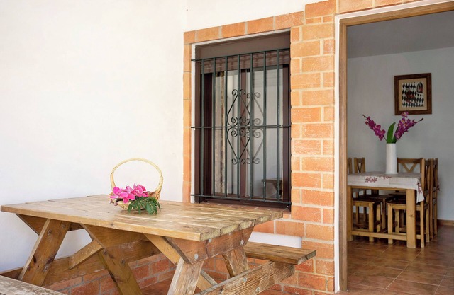 Vacation Home "Casa Zahora" On the Beach with Terrace, Garden and Air Conditioning