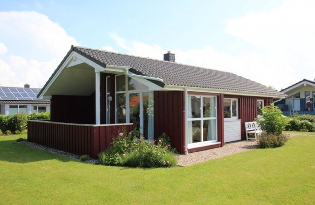 Vacation Home "Tohuus" close to the Beach with Wi-Fi, Terrace & Garden