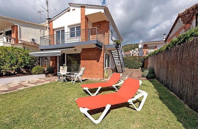 Vacation home Estiu by Interhome