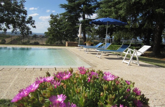Vacation home for 10 guests with 250m² in Cortona (273275)