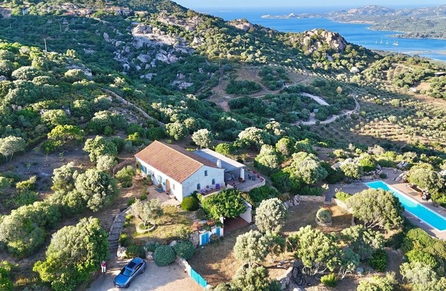 Vacation home for 6 guests with 180m² in Cannigione (124292)